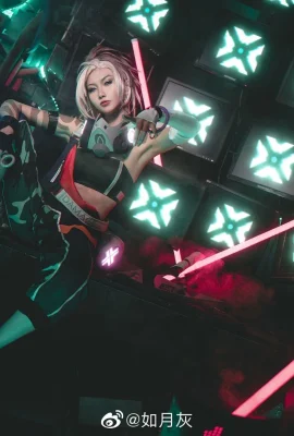 League of Legends Akali @如月灰(10 photos)