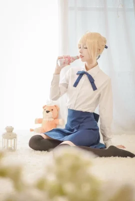 “Fate/Zero” Saber's regular clothes Cosplay[CN: Luo Chenchen](8 photos)