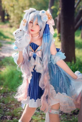 Hatsune Miku@I miss you little king (9 photos)