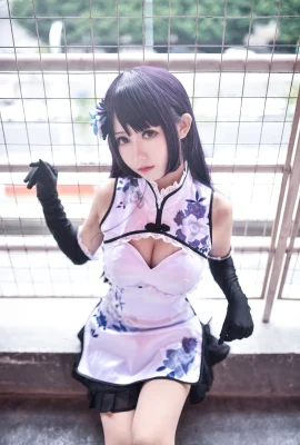 The Fantasy Story of a Beautiful Girl-Pinger