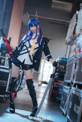 Arknights Chen @封疆疆v (CICF China International Comic Festival Animation and Game Exhibition) (9 photos)