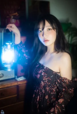 (BLUECAKE) Son Ye-Eun  Nothing RED Nothing RED  (195 Photos)