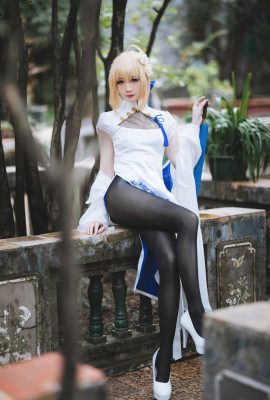 (Braised carbon) saber cheongsam