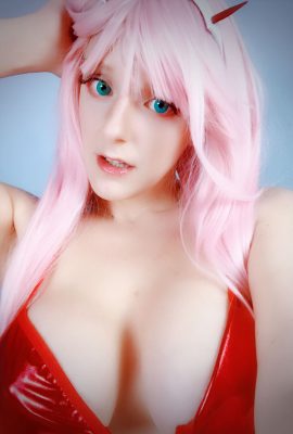 Vicki Valkyrie as Zero Two