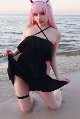 Akariia – Zero Two casual