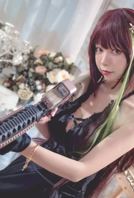 Girls Frontline M4: The Freezer of Time @佐小红琪 (9 photos)