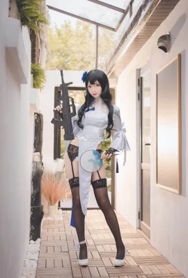 Girls Frontline 95-style Jade Linglong @Ran Lili (9 photos)