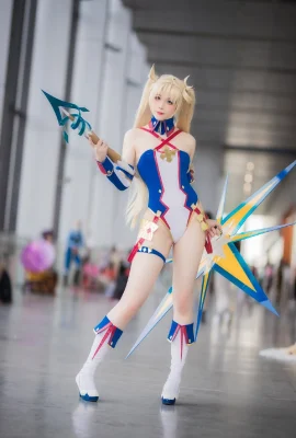 FGO Bradamante @井月月啾啾(初物语动漫展) (9 photos)