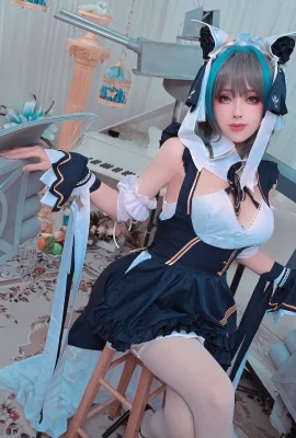 Azur Lane Cheshire @ Titanium (9 photos)