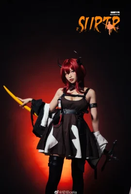 Arknights Surtr @切切celia (9 photos)