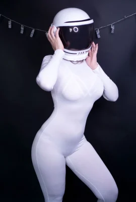 Hana Bunny – Impostor