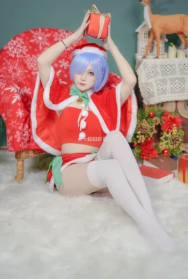 Re: Life in a Different World from Zero Rem Merry Christmas @超甜超丧_ (9 photos)