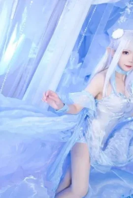 “Re: Life in a Different World from Zero” Emilia Cosplay[CN: Messy_May](9 photos)