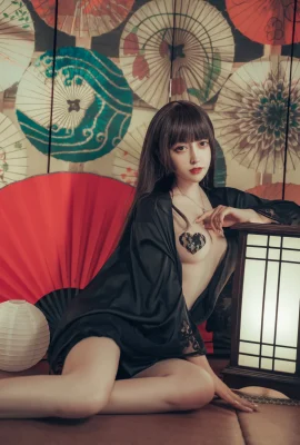 Expired Mi Nian Meow “Black Yukata” shows off her beautiful back and makes people seasick (23 Photos)