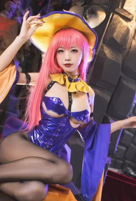 Shui Miao Aqua's seductive black stockings in “Azur Lane-Memphis” (31 Photos)