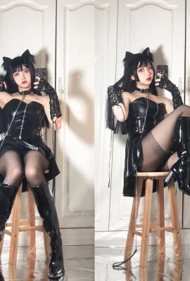 Guo Mejiang w's sideways pose in “Black Cat Girl 3” soothes people's hearts (20 Photos)