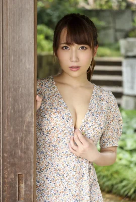 Mao Kurata – Pale lust (102 Photos)