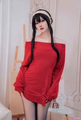 Natsuko – Yor Forger Red Sweater