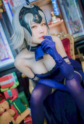 Arty Huang – Jeanne d’Arc Alter