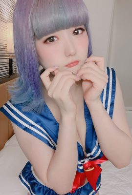 Akasaki Karin – Sailor Moon swimsuit