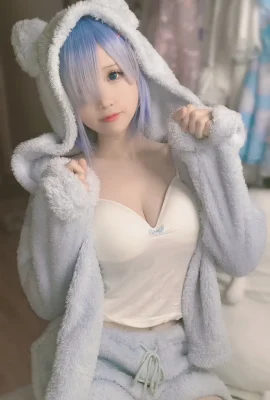 Re: Life in a Different World from Zero Rem cat ear pajamas @miko sauce ww (9 photos)