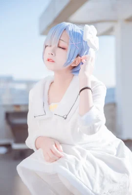 Re: Life in a Different World from Zero Rem cosplay @奶泡甜甜娇 (9 photos)