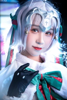 FGO Jeanne d'Arc Alter Santa Lily (Young Jeanne) @Leader Shadow (9 photos)