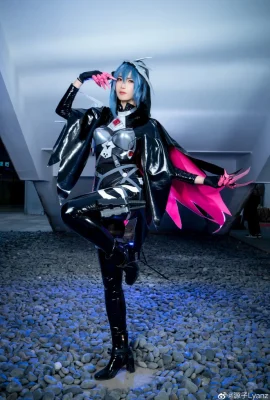 Honkai Impact 3 Raven @源子Lyanz (9 photos)