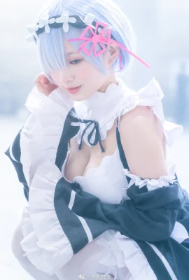 Re: Life in a Different World from Zero Rem@肃雨雨雨(bw2020) (9 photos)