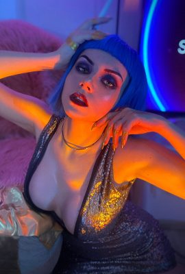 Ezysummers – Evelyn Parker