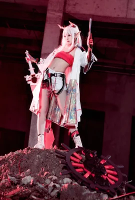 Arknights Year @Magical Girl Shaking (9 photos)