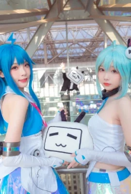 Bilibili 22nd girl: @糕糕兽, 33rd girl: @baka爱 (9 photos)