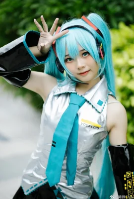 Hatsune Miku @曦微CVA (Guangzhou Liying Animation Carnival) (9 photos)