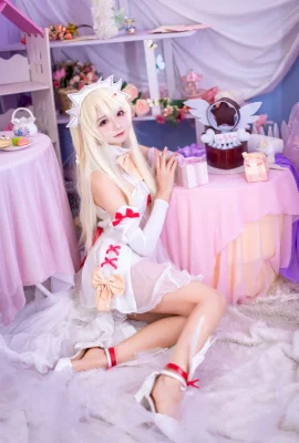 Fate/GrandOrder Illya@Tea Professor (9 photos)