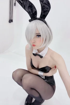 Candy Ball Bunny 2B (25 Photos)