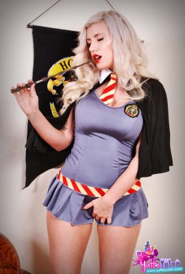 Yuffie Yulan – Hogwarts Girl