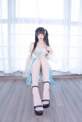 Kamikazaka Mafuyu’s “Cute Private Server 3” Girlfriend’s Power Explodes and Will Make You Fall (75 Photos)
