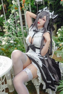 Sakura Miyamoto – August maid outfit