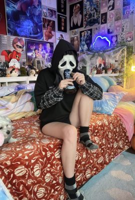 Indigo White – Ghostface