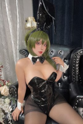 Sayo Momo – Ubel Black Easter Bunny
