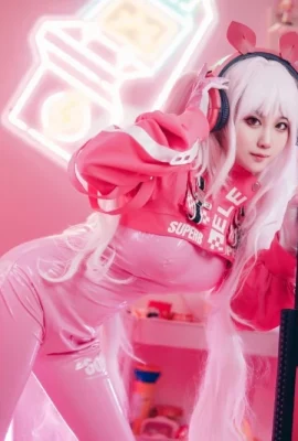 Nikki Alice(15 photos)
