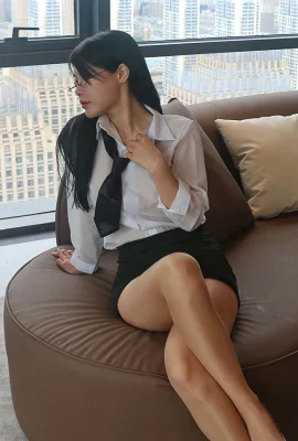 Private Secretary Xiao Shui without pantyhose welfare photos (36 Photos)