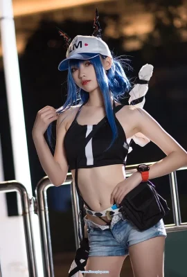 (Big roll, small roll) Female tourist Chen