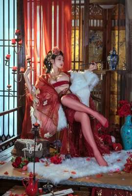 Coser beauty Yunxi Xi Naitao & Naixijiang nice brothel romance theme sexy sisters show plump figure in seductive photos in classical costumes