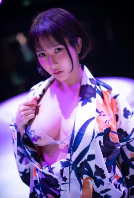 (Rina Amamiya) has a cute face and swollen breasts (65 Photos)