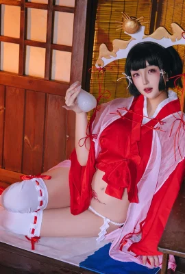 Cosplay beauty Hina Kaguya witch theme sexy red clothing reveal white underwear with white stockings showing perfect body temptation photo 100P