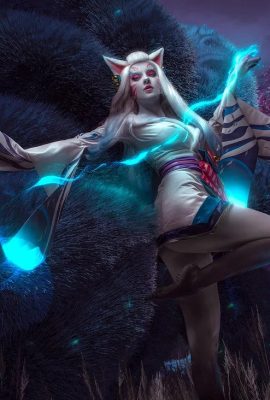 Alin with Xenon – Ahri Spirit Blossom