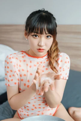 (Hendoong) Smile expression and tender white body capture your heart (29 Photos)