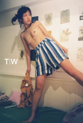 Collection of four photos of TW Fang’s Pure Girl-style Photographers 2 (27 Photos)