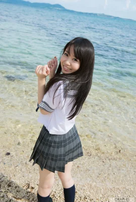 (Mengoあいか) The beautiful little horse shows off her plump figure without hesitation (32 Photos)